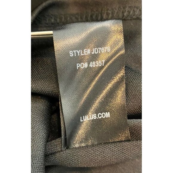 Lulu's Off-The-Shoulder Skater Black Lined Dress Size M - Picture 8 of 11